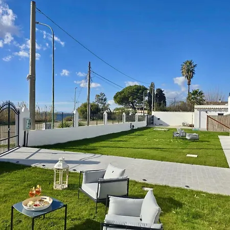 Bed & Breakfast Bianca South Sardegna 4*